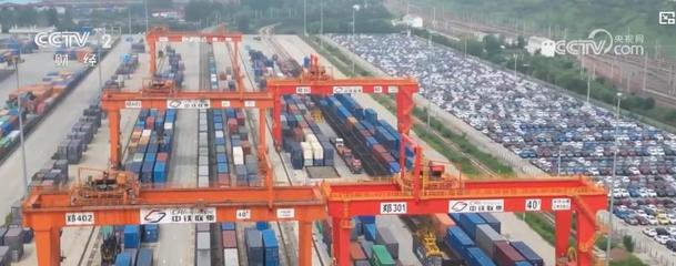中歐班列助力我國對(duì)外貿(mào)易穩(wěn)步增長，打造內(nèi)陸開放高地